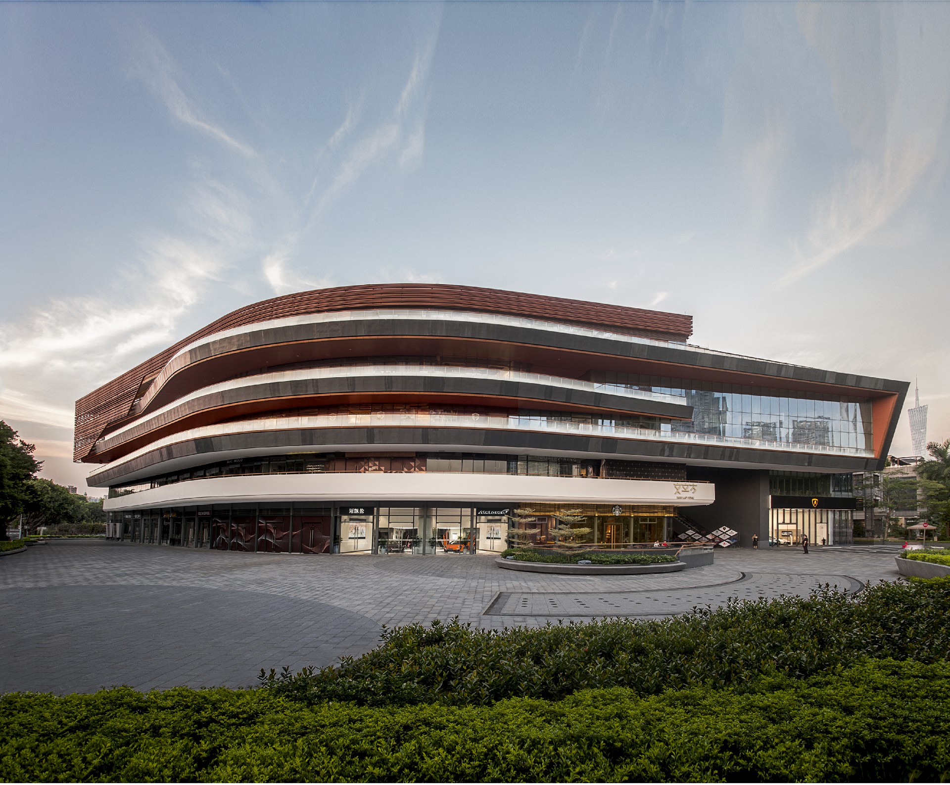 _QIU8931（调角度）改天空大小.jpg